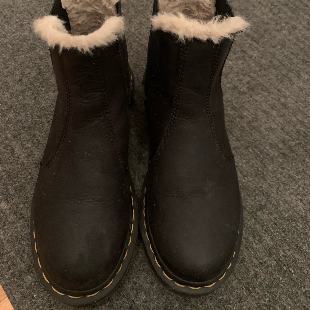 Dr Martens Chelsea boots